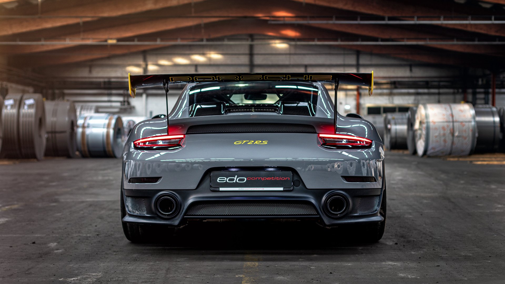 开云电子-“足球场馆智能照明系统正式启用，节能环保”，足球场灯光照明方案